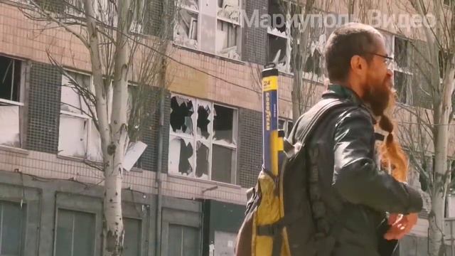 Мариуполь . Весна, Стройка и Цветы ... 9.04.2023