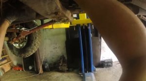 гранд чероки 5.9 снятие коробки 46RE.часть 1.карданы.