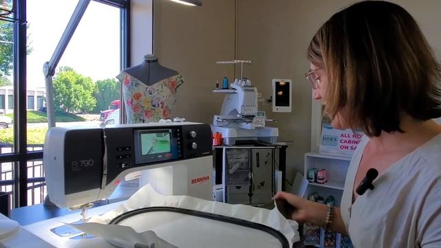 Introducing the New BERNINA 790 PRO! смотреть онлайн