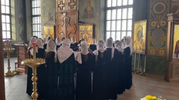 Женский хор Регентско-певческого отделения Донской Духовной семинарии. Видеозапись Богослужения.