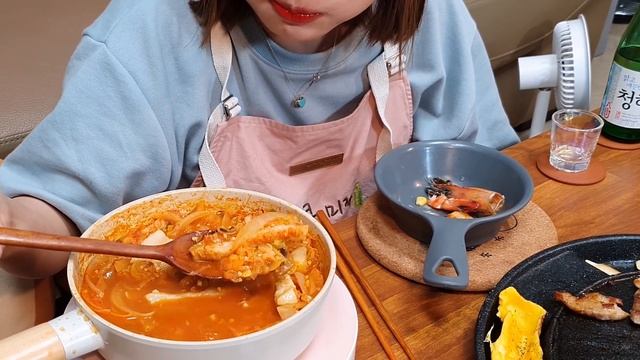 ?돼지모듬구이+김치찌개정식? 삼겹살,목살,항정살구이에 새우구이+계란찜+콘치즈를 태워?! 바베큐먹방 FT.청하 MUKBANG ASMR EATINGSHOW REALSOUND 요리먹방