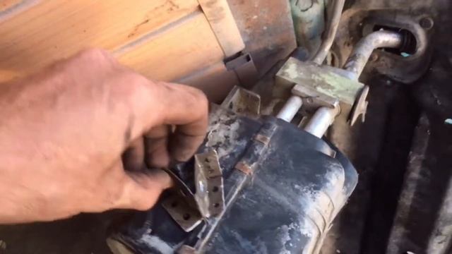 Ремонт крепления радиатора на Ford Scorpio смотреть онлайн