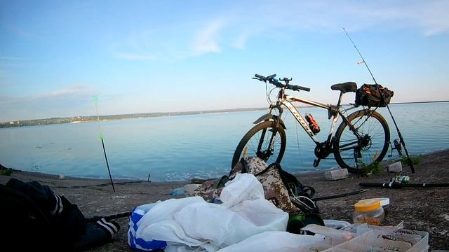 Рыбалка на откосах, г. Каменское. смотреть онлайн