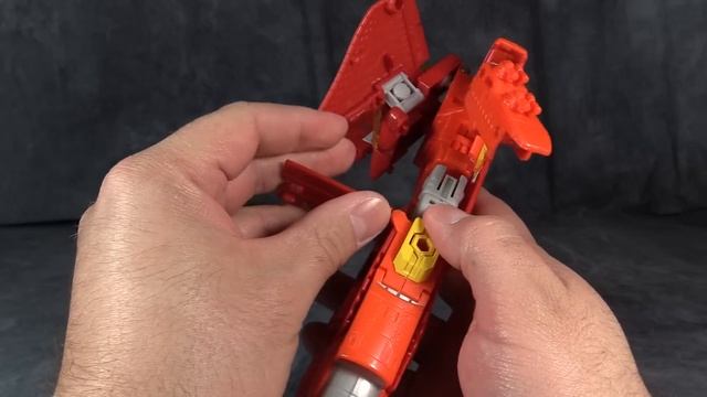 Titans Return Sentinel Prime and Autobot Infinitus, Voyager Class смотреть онлайн