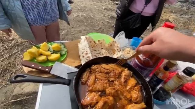 Ножки баффало в полевых условиях👍 обед на природе 🌳 энергия воды 🙌#релакс смотреть онлайн