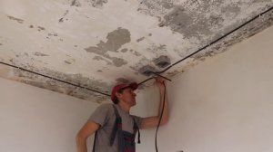 Прокладка кабеля по потолку.