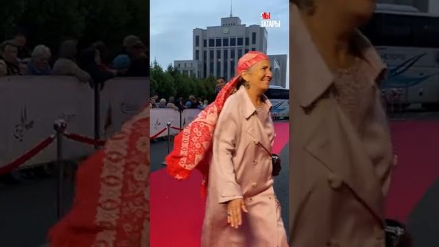 Красная дорожка XVIII Казанского международного фестиваля мусульманского кино смотреть онлайн