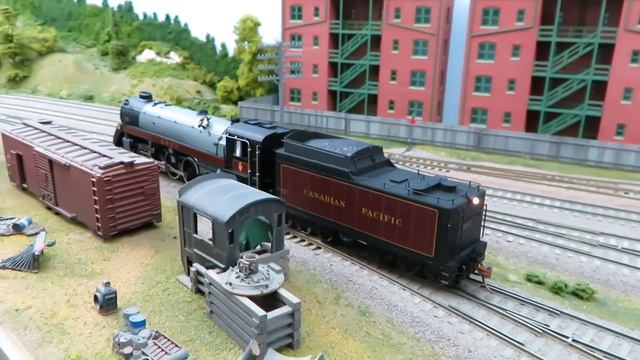 Rapido HO Scale Royal Hudson Steam Locomotive смотреть онлайн
