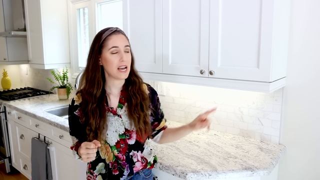 How to Clean Kitchen Cabinets (Clean My Space) смотреть онлайн