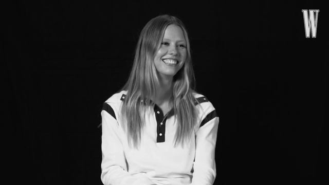 Mia Goth Does Her Best Scream | W Magazine смотреть онлайн