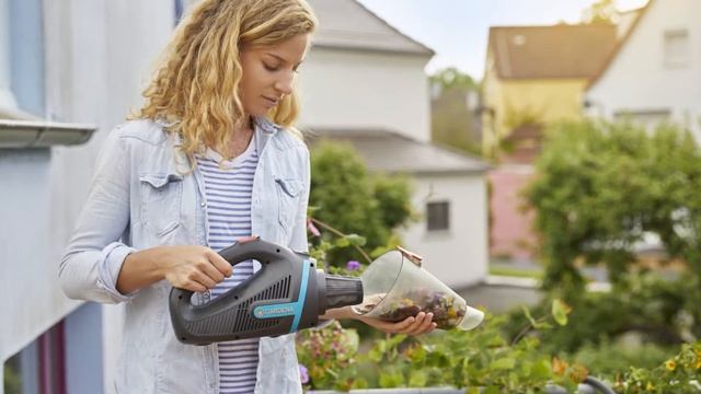Rikkaimuri GARDENA EasyClean Li ulkokäyttöön (FI) смотреть онлайн
