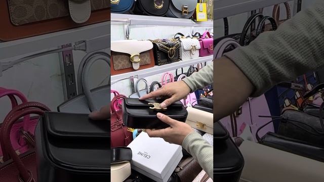 Получили сумка люкс , кожа натуральная (celine ) Для заказа Напишите на WhatsApp 8-926-82-82-852 смотреть онлайн