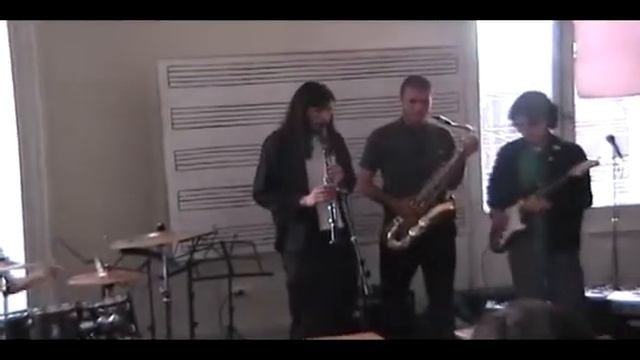 Chalukeros Jazz Quintet - Flamenco Sketches смотреть онлайн