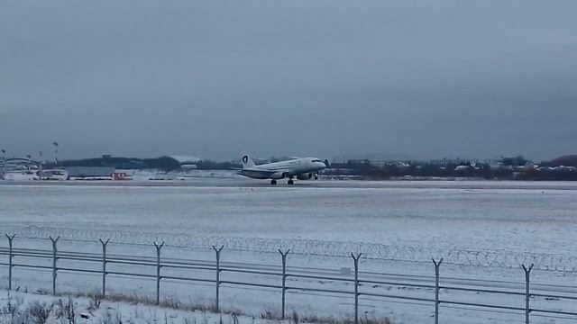 НАКОНЕЦ-ТО!!! SSJ-100 "Северсталь" "RA-89118" посадка в Международном Аэропорту Шереметьево SVO. смотреть онлайн
