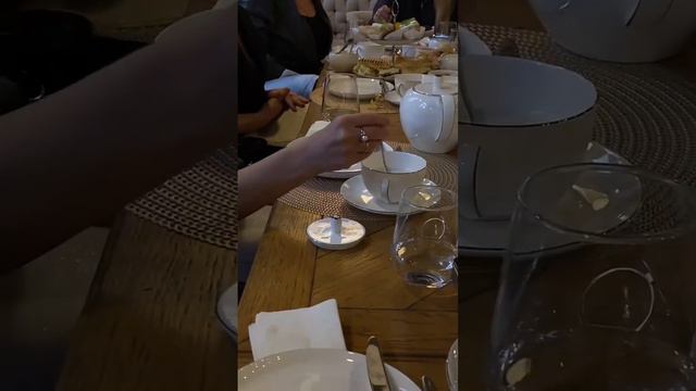 Столовый этикет "Английское чаепитие" смотреть онлайн