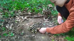 Как сделать землянку в лесу? Строю землянку+готовлю мясо!Готовка в лесу