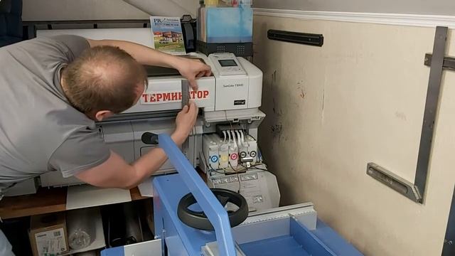 Накатка пленки самоклейки на поверхность, оклейка без брака быстро и легко научу клеить виниловую смотреть онлайн