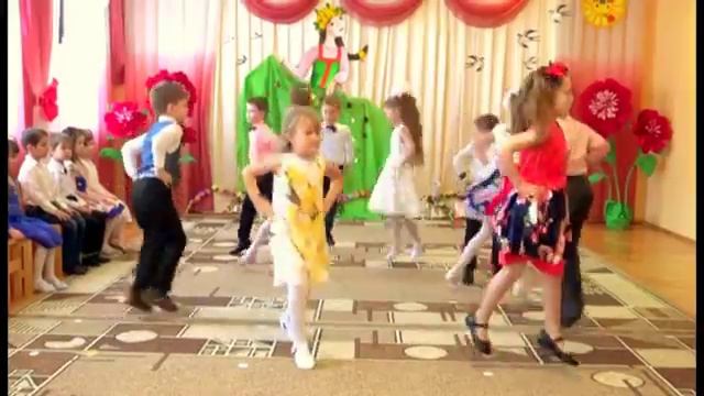 Веселая полька в детском саду.mp4 смотреть онлайн