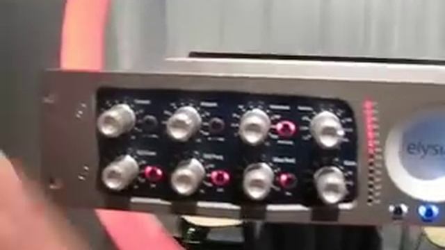 Elysia mpressor demo смотреть онлайн