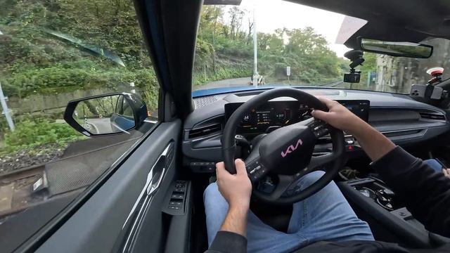 KIA EV9 PROVA su STRADA in ANTEPRIMA e PREZZI смотреть онлайн