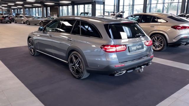 18606 Mercedes-Benz E 220 d T 4M All-Terrain AMG Night Schiebedach смотреть онлайн