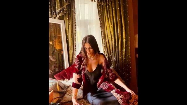 Flash move from Demet Özdemir, Demet gave up on Can Yaman for Can Yaman смотреть онлайн