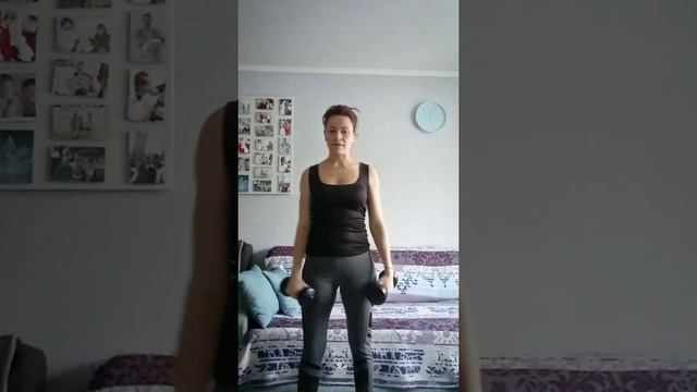 Тренировка на руки и спину с гантелями смотреть онлайн