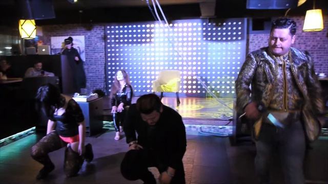 Mishkin & Mishkin БАЛ ИСКУШЕННЫХ БЕЗУМСТВОМ от Horror ClAb смотреть онлайн