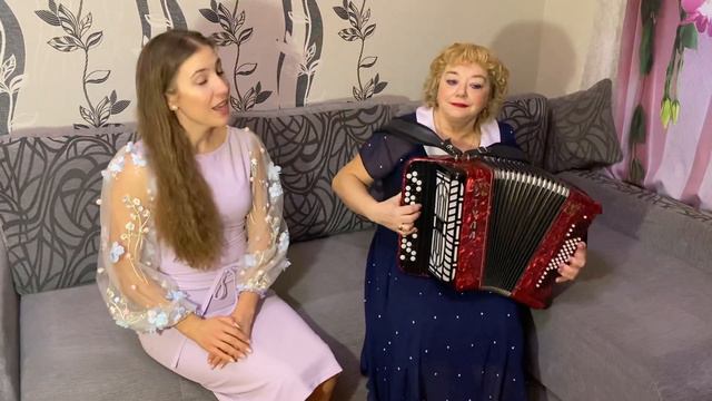 ХОРОШИ ВЕСНОЙ В САДУ ЦВЕТОЧКИ🌸 смотреть онлайн