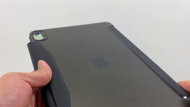 ESR iPad Air 4 Magnetic Cases Review + iPhone 12 Giveaway смотреть онлайн