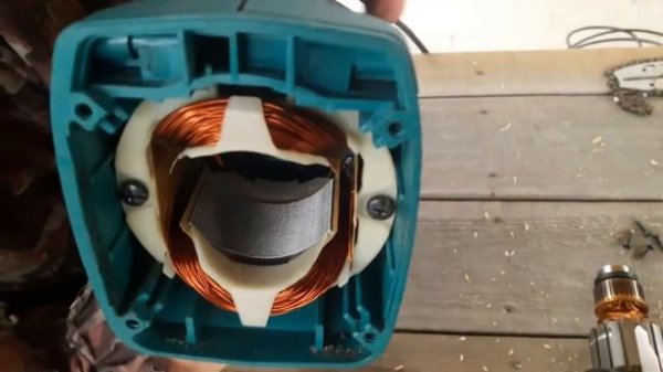 Замена статора электропила Makita UC4030A