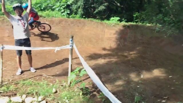 Smile Bike Parkに行ってきた×BMXキッズ смотреть онлайн