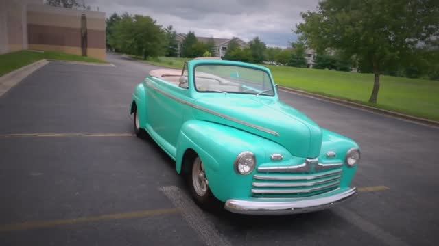 1947 Ford Super Deluxe Convertible смотреть онлайн