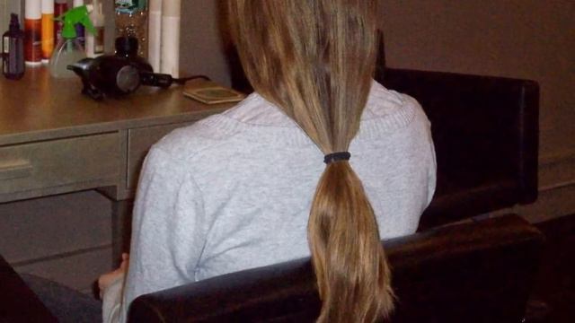 haircut on long brown hair cut to her shoulders!! смотреть онлайн