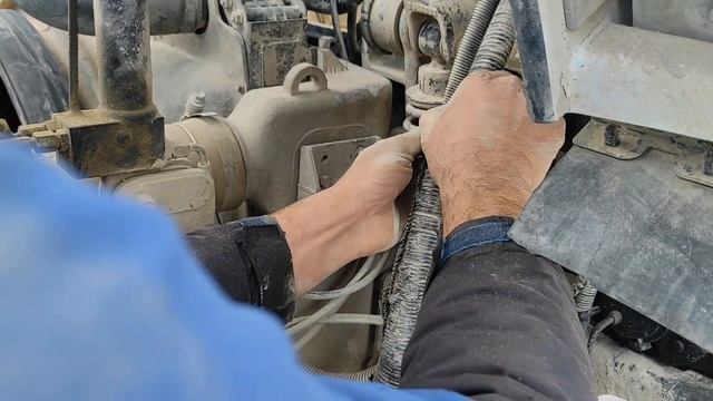 Marş Basmayan Çimento Mikseri Yolda Kalmış FORD CARGO 4136 смотреть онлайн