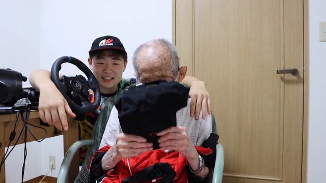 〈ENG-Sub〉93歳おじいちゃんへイタリアからのプレゼント💓 #assettocorsa #kunos смотреть онлайн