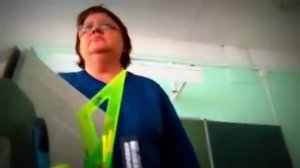 УЧИЛКА БОБМАНУЛА ЖЕСТЬ