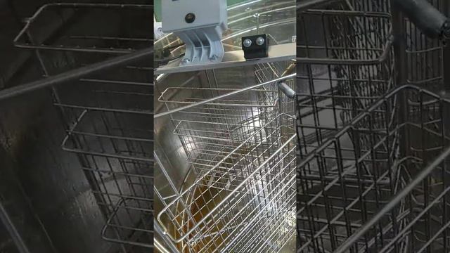 Медогонка Томас Люсон, лучший производитель пчелоинвентаря!!! смотреть онлайн