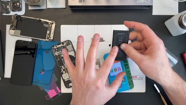 Снимал Гайд но Не пошло - Недогайд! (12 мини Батарея и Экран) смотреть онлайн