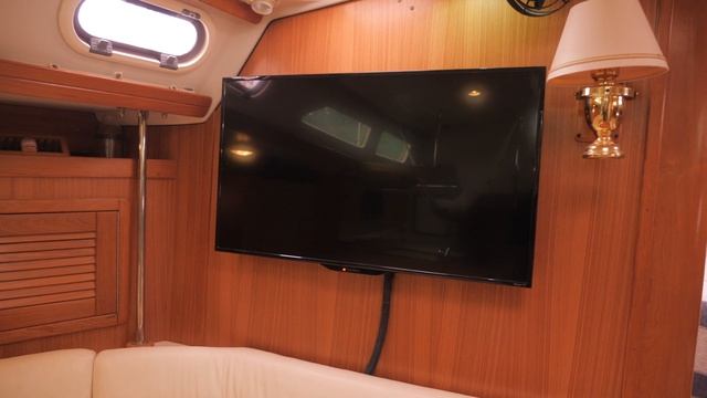 SOLD!!! 2011 Catalina 42 MkII [BOAT TOUR] - Little Yacht Sales смотреть онлайн