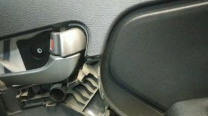 Не закрывается дверь в автомобиле. Щас починим!