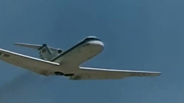 ЯК-40. Тот самый трудяга советского авиапрома. YAK-40. The same hard worker.