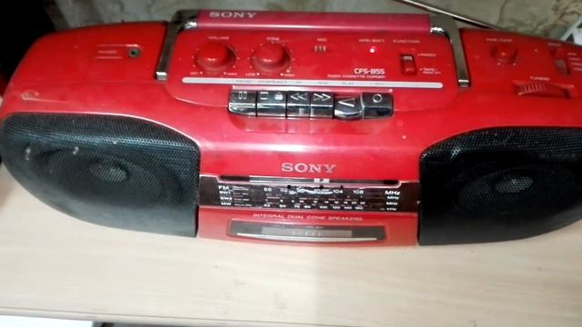Старые кассеты и магнитола SONY! смотреть онлайн