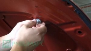 Установка амортизаторов (упоров) капота для Honda CR-V 2017- (арт. KU-HO-CRV0-05) от upory.ru