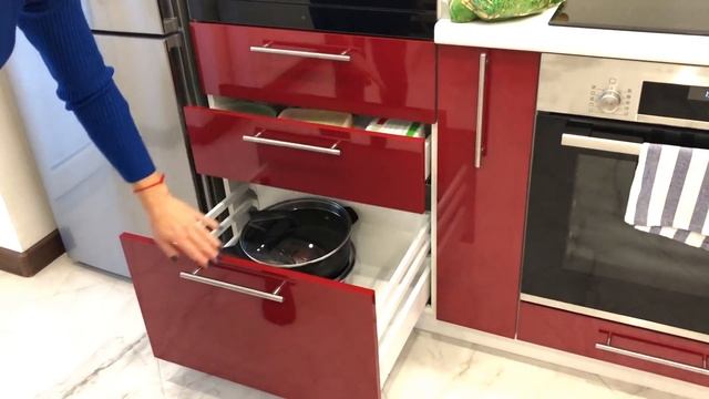 Обзор кухни из пластика от компании Кухнидар. Кухни на заказ в Краснодаре смотреть онлайн