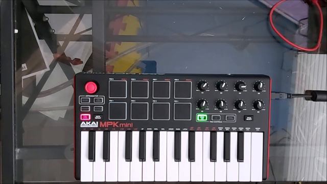 Akai Professional MPK Mini Mk2 ± Live Loop # 70 (432Hz) ± DVRS смотреть онлайн