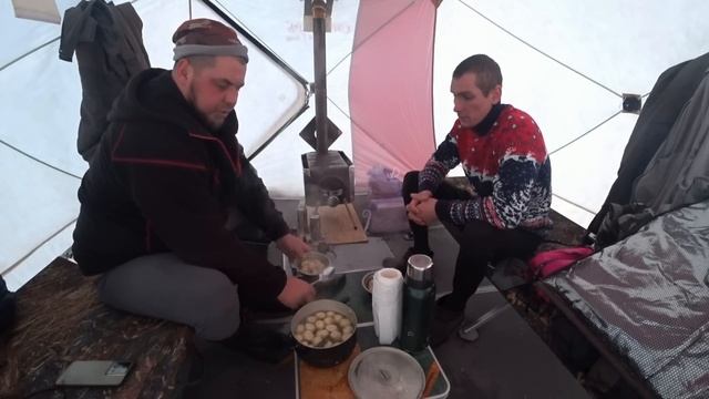 НА ДВУХ ШЕСТИСОТЫХ В ТАЙГУ! НОЧЬ В ПАЛАТКЕ -30, С ТЕПЛОМ И КОМФОРТОМ \ БЕФСТРОГАНОВ, ЩУКА И ВСЁ ОК смотреть онлайн
