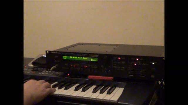 Roland JV 1080 - Preset Bank B - 34 Moist Bass смотреть онлайн