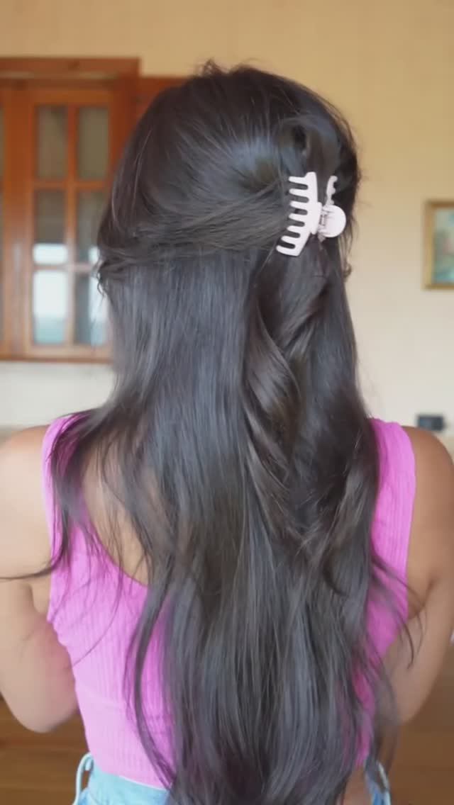 Как правильно закалывать волосы крабиком без резинки?