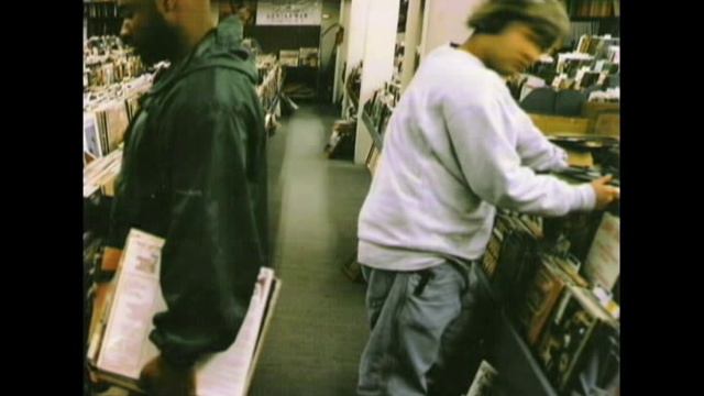 Dj Shadow - Midnight in a perfect world (Live Version) смотреть онлайн